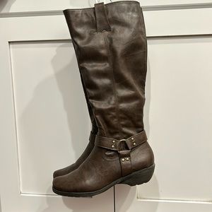 A2 by Aerolsoles Brown Tall Boots